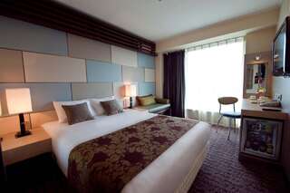 Отель Atlas Hotel Донецк Номер с кроватью размера «king-size»-4