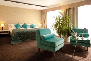 Отель Atlas Hotel Донецк Люкс-4